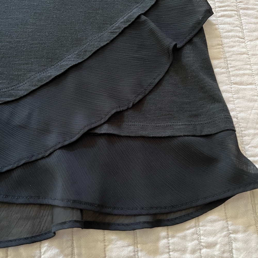 Layered Ruffle Black Top - Picture 6 of 6